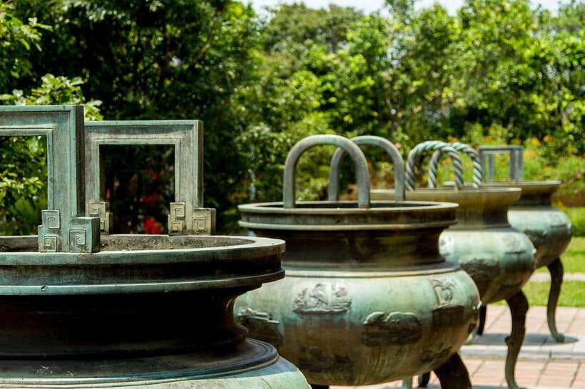 Hoi An: Imperial Hue And Scenic Hai Van Pass Discovery Tour - Lunch at Y Thao Garden: Fuel for the Afternoon
