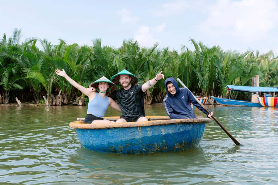 Hoi An: Lantern Making, Basket Boat, and Cooking Class - What kind of traveler should book this?