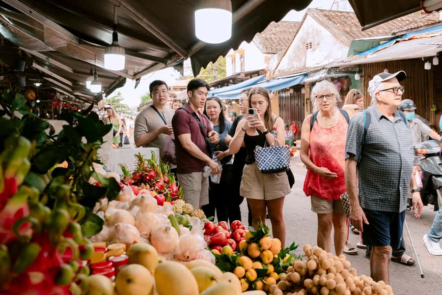 Hoi An: Lantern Making, Basket Boat, and Cooking Class - The schedule: half-day in the morning, or a longer afternoon option