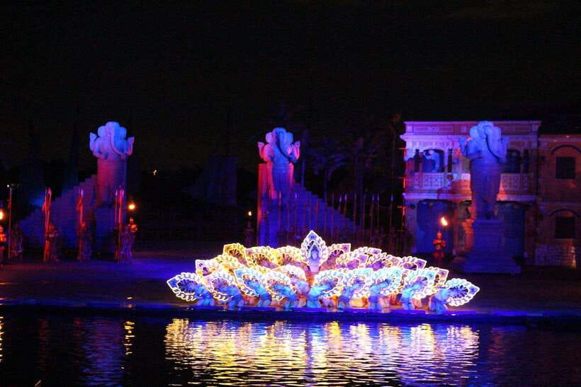 Hoi An Memories Land Entry Ticket with Show - Who should book this ticket?