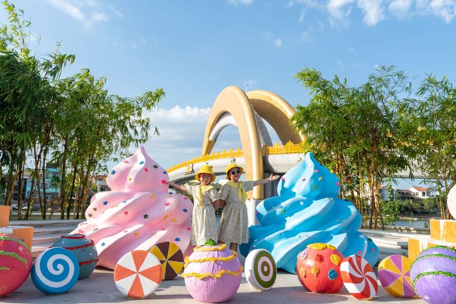 Hoi An Memories Show & Hoi An Impression Theme Park Ticket - Photo Spots and Atmosphere After Dark