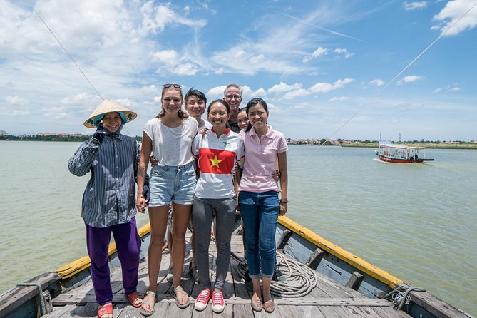 Hoi An: Morning Countryside Tour by Bike - A family kitchen stop and bánh bèo made the traditional way