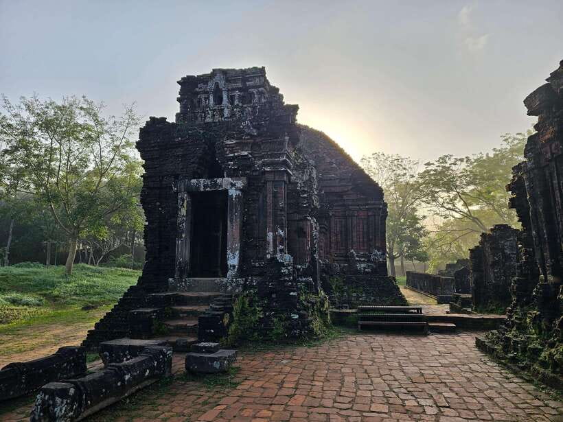 Hoi An: My Son Sanctuary Private Tour with Local Guide - 1.5 Hours at My Son Sanctuary: Temples, Champa Context, and What to Notice