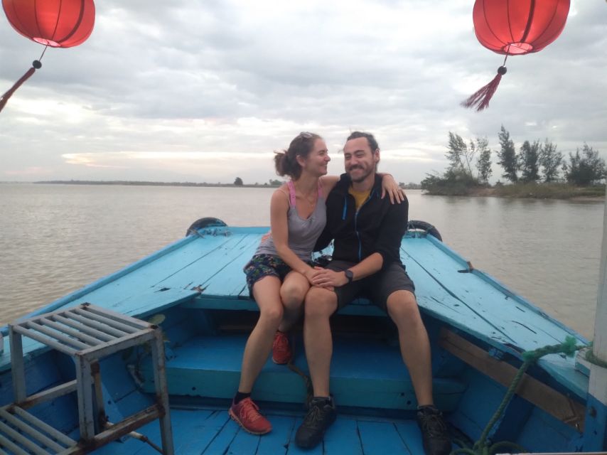 Hoi An: My Son Sanctuary & Sunset River Cruise BBQ or Banhmi - Sunset cruise on the Thu Bồn River: when it shines