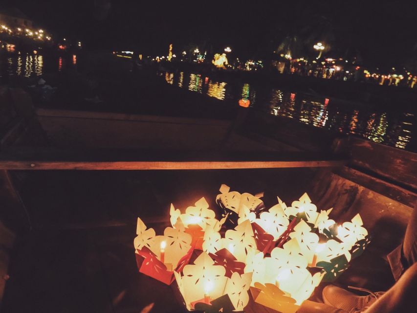 Hoi An: Night Boat Trip and Release Lantern at Hoai River - From 140 Tran Phu to the boat: what your first 10 minutes should look like
