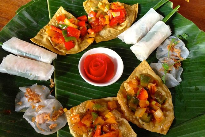 Hoi An Night Market - Ancient Town street food tours by Night - The first stop, banh mi from a bakery, not a tourist counter