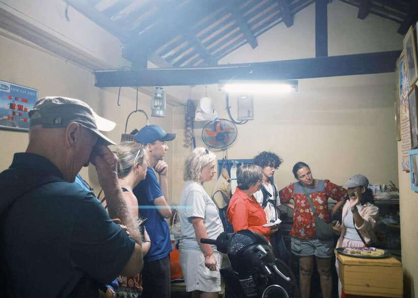 Hoi An Off the Map – Walking Tour in the Backstreets - Tailors and the business behind the backstreets