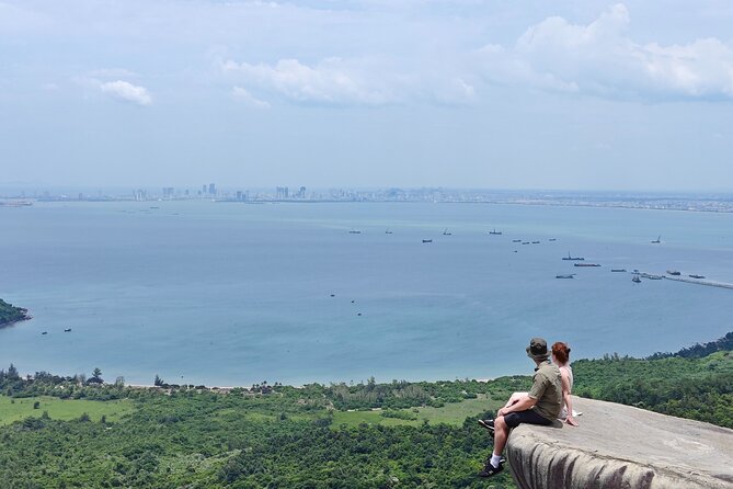 Hoi An: Private Car To Hue via Many Attraction(One-way) - Marble Mountains: caves, pagodas, and limestone views
