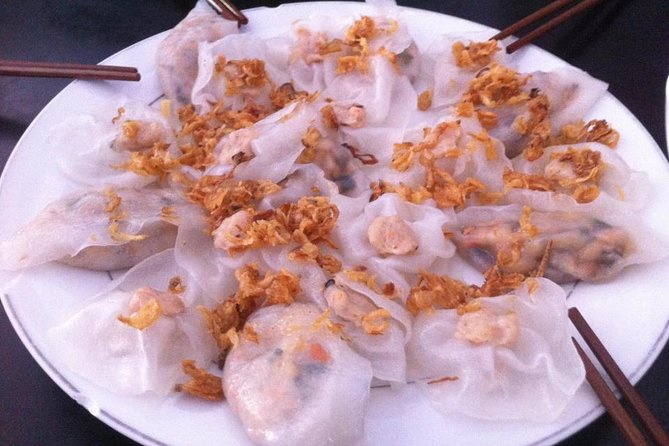 Hoi An Street Food Tour- The Real Taste Of Hoi An - Meeting point at ÊMM Hotel and ending with Ba Buội chicken rice