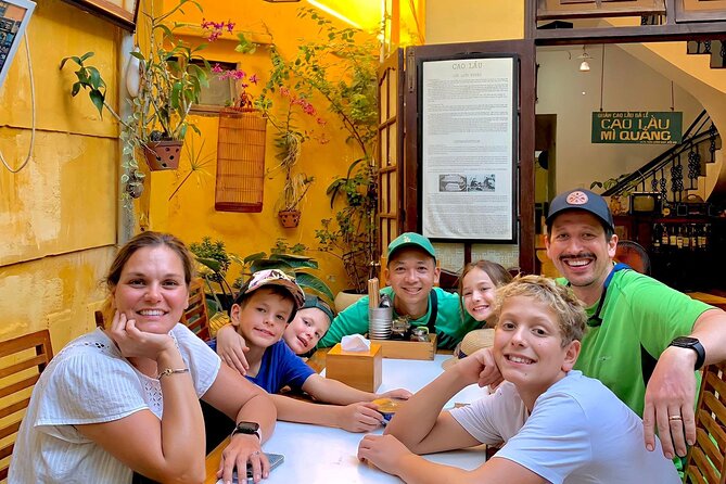 Hoi An street food tour with Billy - What it feels like: walking, eating, and staying in the moment