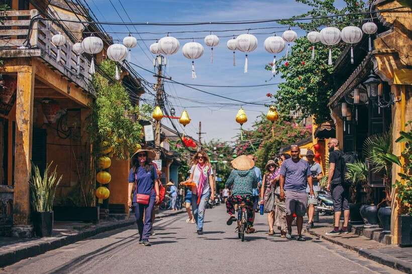 Hoi An: Sunset Food Tasting Tour - Meeting at Hội An Post Office: An Easy Start You Will Appreciate