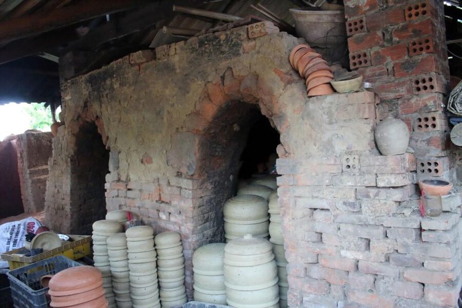 Hoi An: Thanh Ha Village Tour with Pottery Making and Gift - Thanh Ha Village Lanes and the Xuan My Community Temple