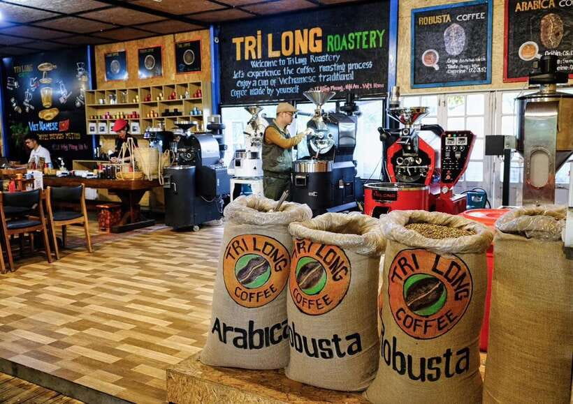 Hoi An: Vietnamese Coffee Making Course - First stop: Tri Long coffee in downtown Hoi An