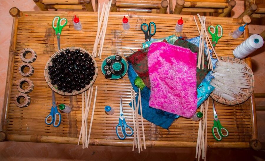 Hoi An: Vietnamese Foldable Lantern Making Class - Bending Bamboo and Threading Wire Like You Mean It