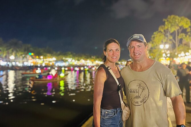 Hoi An Walking Private Tour - Lanterns, Boat Ride & Local Foods - Japanese Covered Bridge: the 16th-century photo stop with context