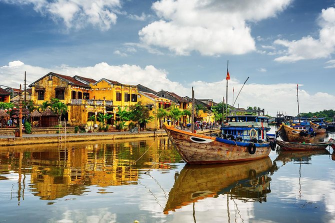 Hoi An Walking Tour - A morning walking tour that helps you read Old Town