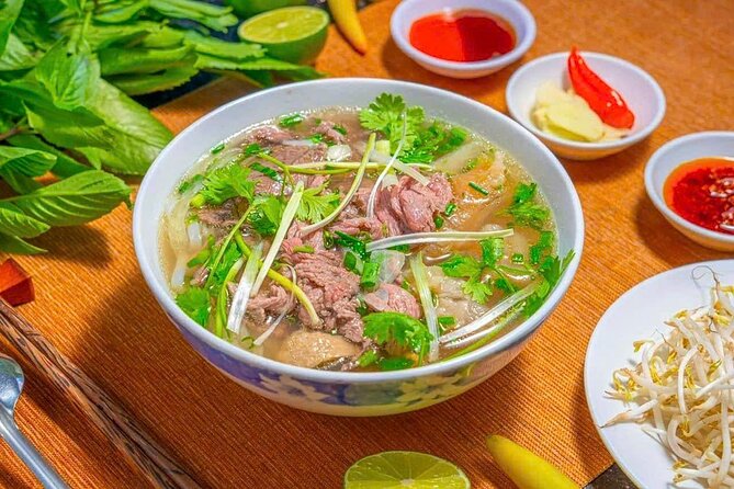 (HOT) Hanoi Guided Street Food and Train Street Tour with Local - How the 6+ Dishes Work, Especially When Menus Change