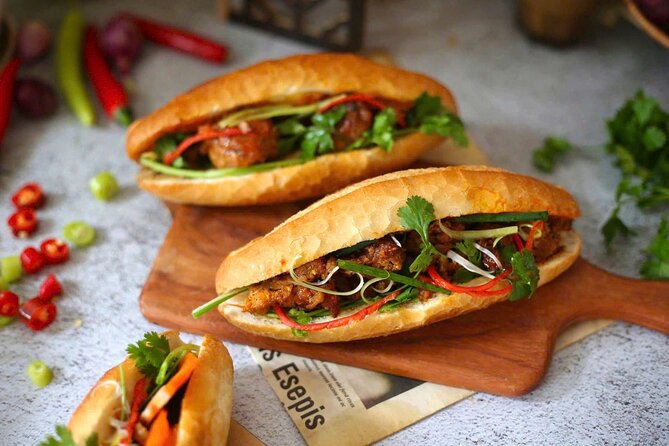 (HOT) Hanoi Guided Street Food and Train Street Tour with Local - Price and Value: Why $21 Can Make Sense Here