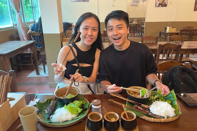 (HOT) Hanoi Guided Street Food and Train Street Tour with Local - Who Should Book This Hanoi Food and Train Street Tour
