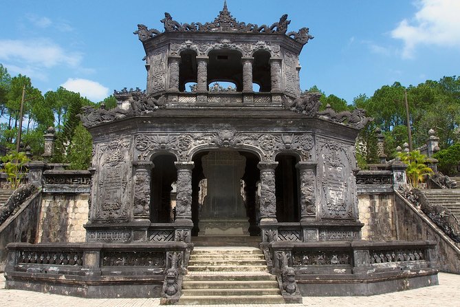 Hue: 3 Tombs + Pagoda with Knowledgeable ES Driver - Private transport in Hue: comfort that actually matters
