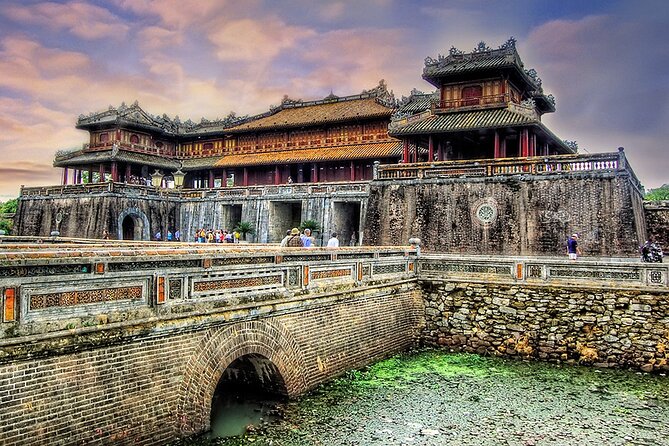 HUE City 1 Day Guided Tours from Da Nang City - Hue Imperial Citadel: UNESCO walls and a sense of layout