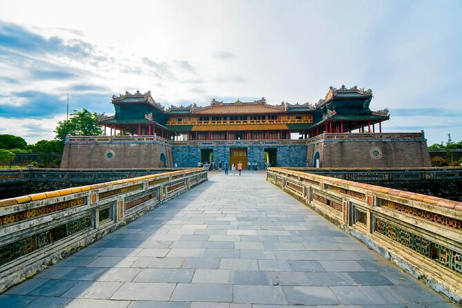 HUE City 1 Day Guided Tours from Da Nang City - Thien Mu Pagoda: Hue’s oldest symbol by the river