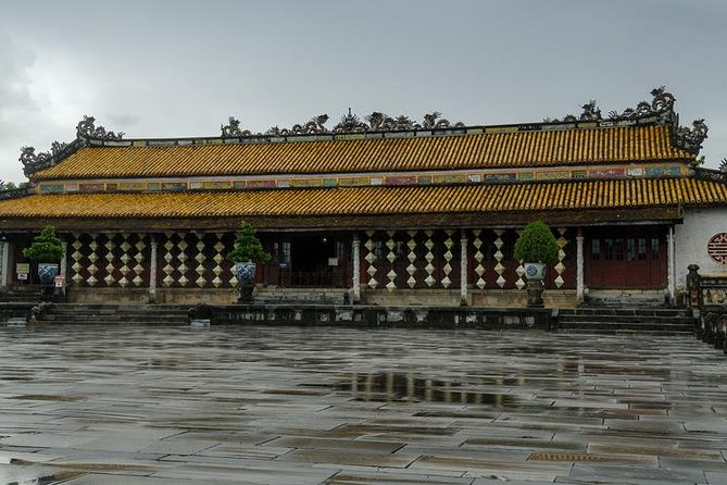Hue City and The Citadel via Hai Van Pass Daily Small Group Tour - Tomb of Khai Dinh: Where Vietnamese Design Meets European Influence