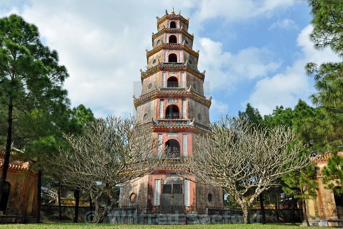 Hue City Full-Day Tour - Thuy Xuan Craft Village and Incense Shops: When Extras Appear