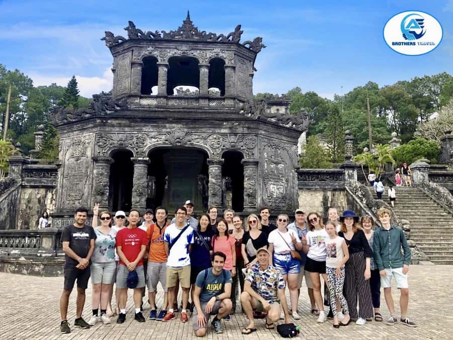 Hue City Tour Full Day - Group Tour - Vong Canh Hill: a view-based finish
