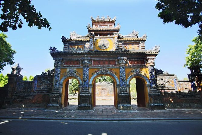 Hue City Trip From Hoi An or Da Nang By Private Tour - Hai Van Pass, Lang Co, and Lap An Lagoon stops that are short, but not pointless
