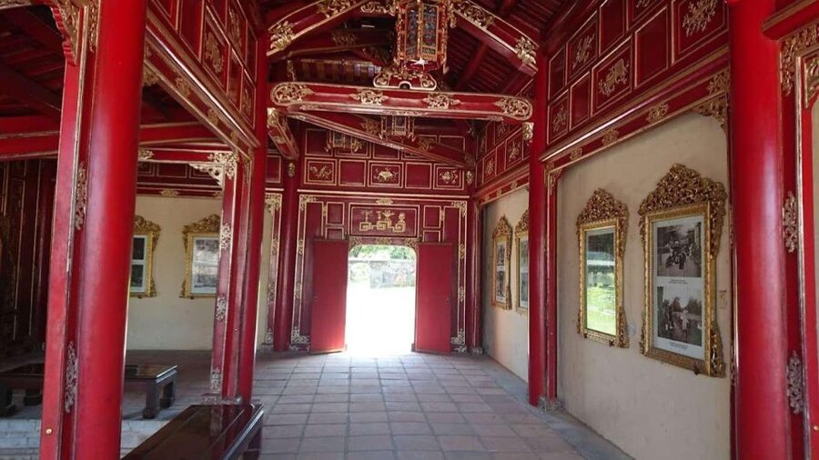 Hue Customizable Tour with Imperial Citadel & Forbidden City - Nine Holy Cannons and the imperial entrance logic