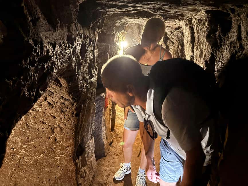 Hue: Half-Day DMZ Tour to Vinh Moc Tunnels by Private Car - Ben Hai River: the 17th parallel and the buffer zone idea