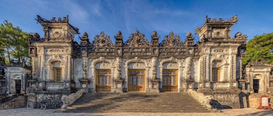 Hue: Hue Royal Tombs Tour Visit 3 Best Tombs & Pagoda - Tu Duc Tomb: gardens, lakes, and a secluded mood