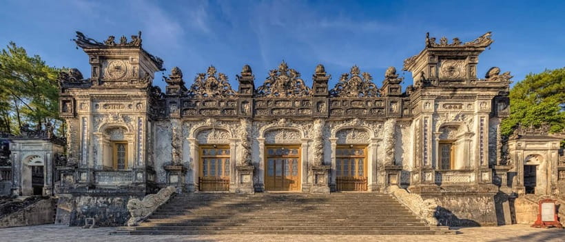 Hue: Hue Royal Tombs Tour Visit 3 Best Tombs & Pagoda - Thien Mu Pagoda and the Celestial Lady: iconic, calmer if you time it right