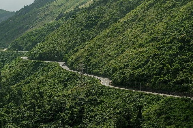 Hue Imperial City Daily Ingroup Tour via Hai Van Pass - Lunch and Timing: How the Day Feels in Real Life