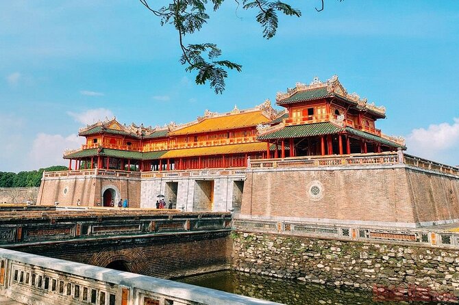 HUE IMPERIAL CITY: Full-Day Guided Tour from Da Nang or Hoi An - The guide effect: when explanations turn sights into meaning