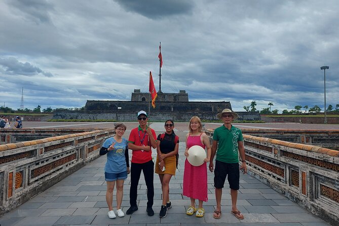 Hue Imperial City Private Tour with Local Experts - Thien Mu Pagoda: a calm contrast with a famous tower