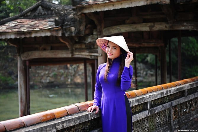 Hue Imperial City Tip-Based Walking Tour (Group Tour) - Timing in Hue: 9:00 AM vs 3:00 PM