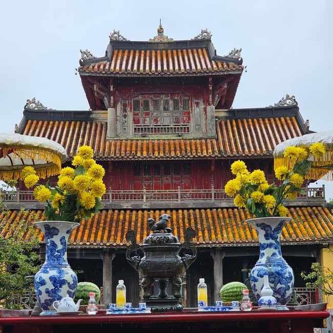 Hue Imperial city walking tour and optional royal tombs - Price and Value: What Your $26 Really Buys