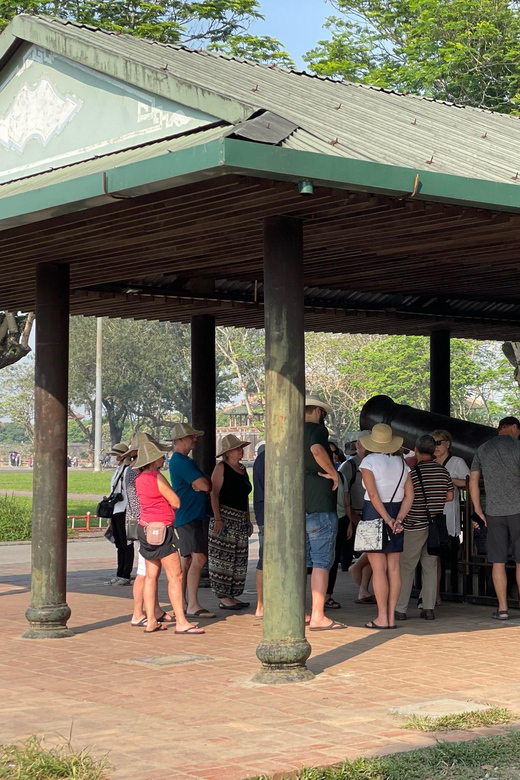 Hue Imperial City Walking Tour: Citadel & Forbidden City - Royal Library and Royal Garden: Finishing With the Quiet Side of Power