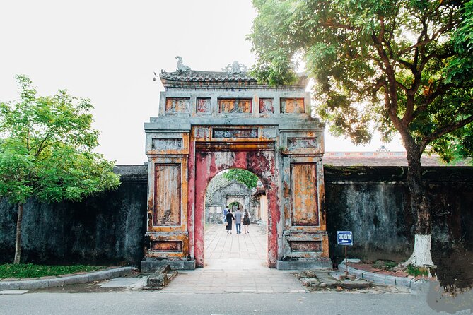 Hue Imperial City Walking Tour (Kids Half-Price) - Nine Dynastic Urns and the Hue Purple Forbidden City