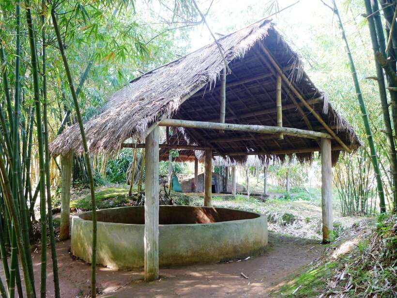 Hue : Private Day Trip to DMZ : Vinh Moc tunnel & Khe Sanh - Hien Luong Bridge and Ben Hai River, the 17th Parallel boundary you can stand on