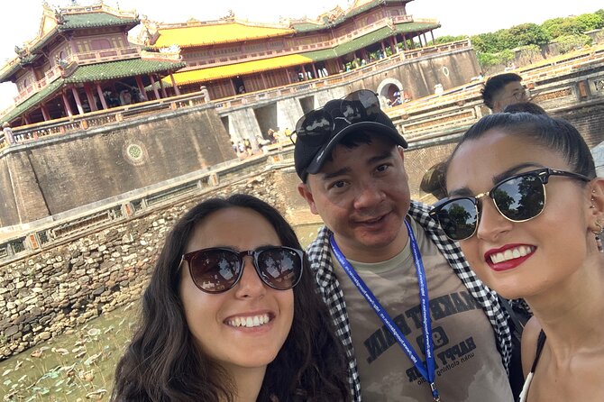Hue Private Guided Tour : Citadel, Royal tombs, Thien Mu pagoda - Stop 1: Hue Imperial City (Citadel) and what 3 hours lets you do