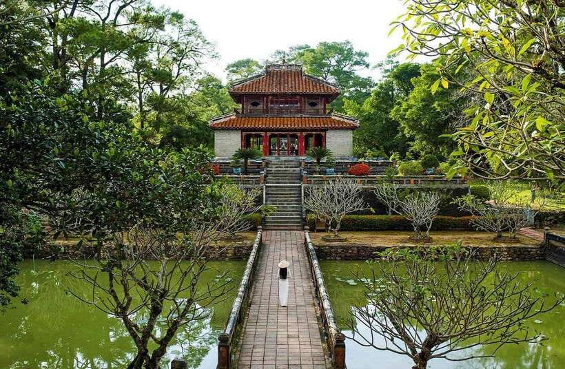 Hue Royal Tombs Tour: Visit Best Pagodas & Mausoleums - Price and logistics: what $15 covers, and what you must plan for