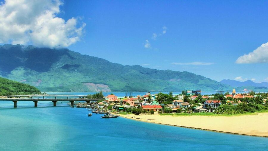 Hue to Hoi An by bus: Hai Van Pass, Lang Co, Marble mountain - Key highlights you will actually care about