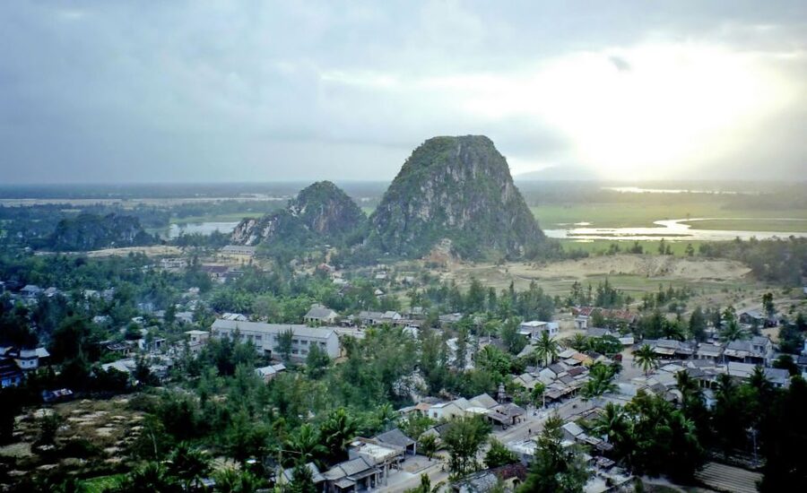 Hue to Hoi An by bus: Hai Van Pass, Lang Co, Marble mountain - Lang Co beach: your reset before the Hai Van Pass climb