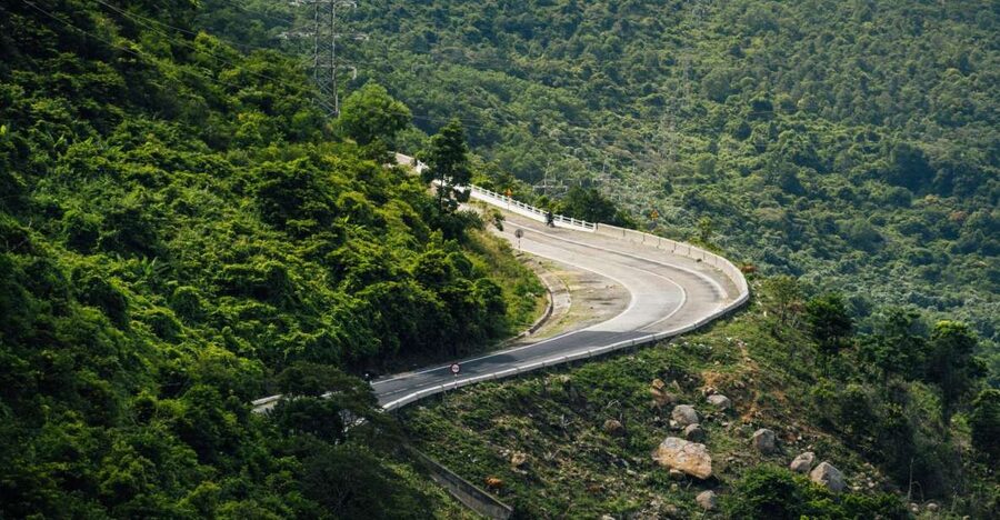 Hue to Hoi An by bus: Hai Van Pass, Lang Co, Marble mountain - Arrival in Hoi An city, so you can keep your evening plans