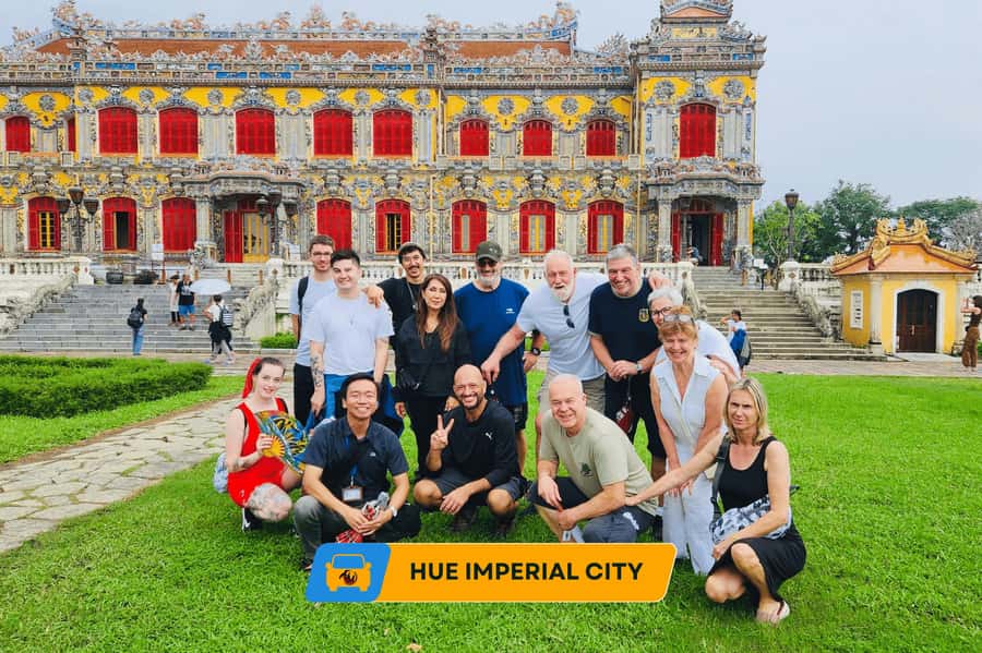 Imperial City, Hue: Day Tour from Hoi An and Da Nang - Thien Mu Pagoda: Hue’s Unofficial Symbol and an Active Walk