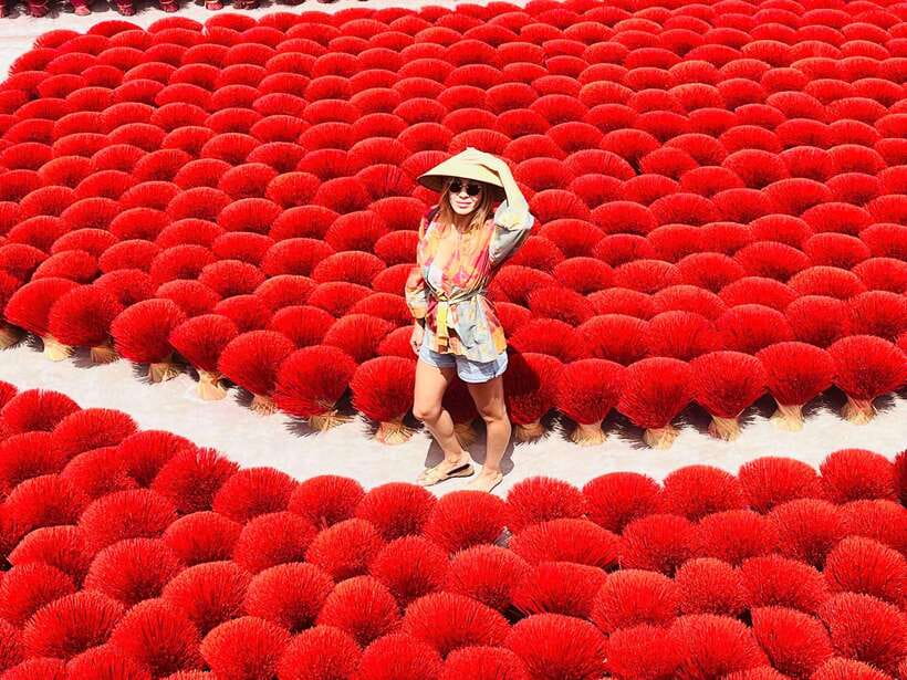 Incense + Hat Villages/ Temple of Literature, Hoa Lo Prison - Schedule and pacing, from pickup to Train Street drop-off