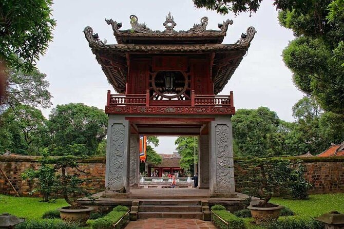 Incense Village & HANOI city tour with train street Coffee - The Old Quarter and Hoan Kiem Lake Walk: Getting Your Bearings